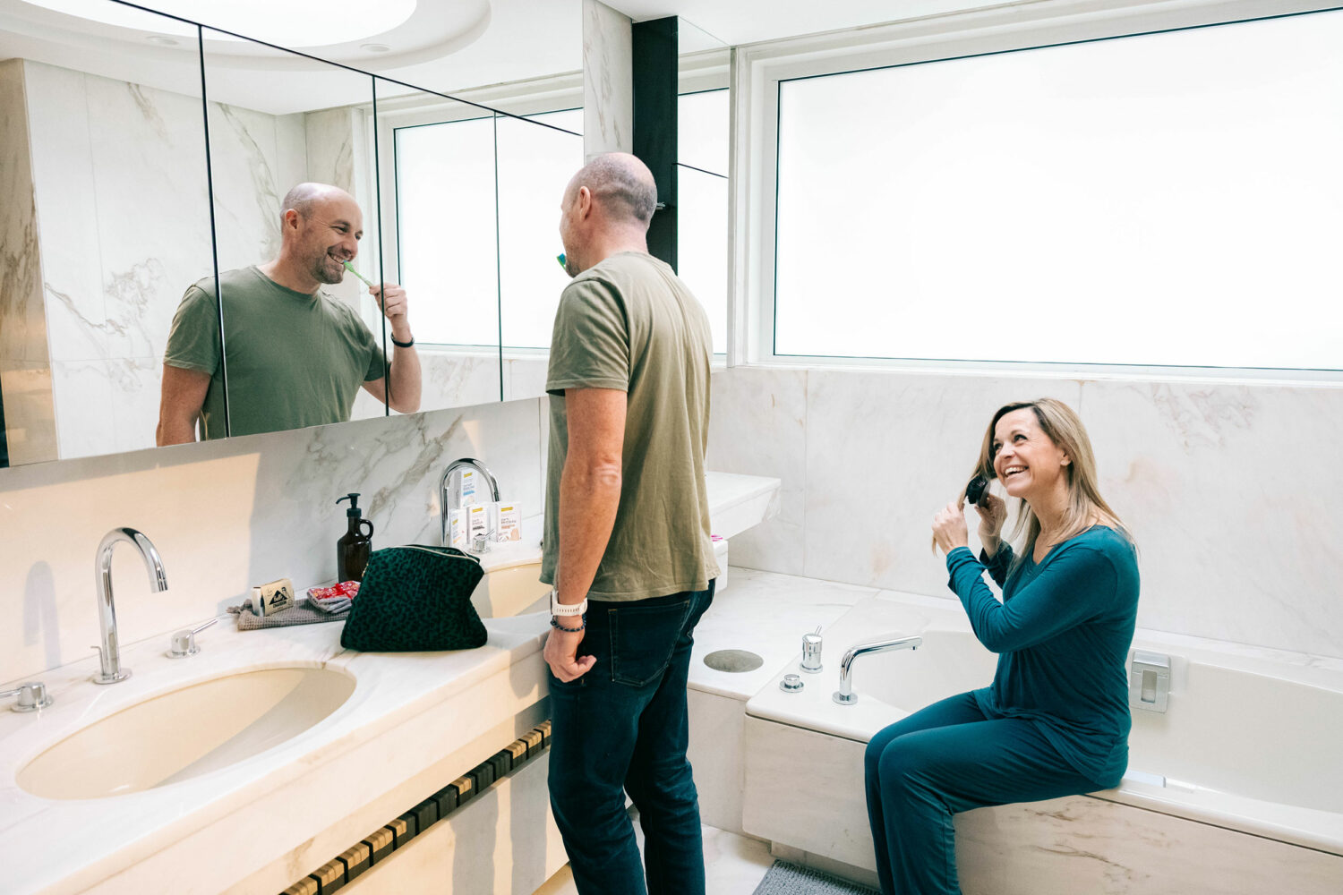 couple-salle-de-bain