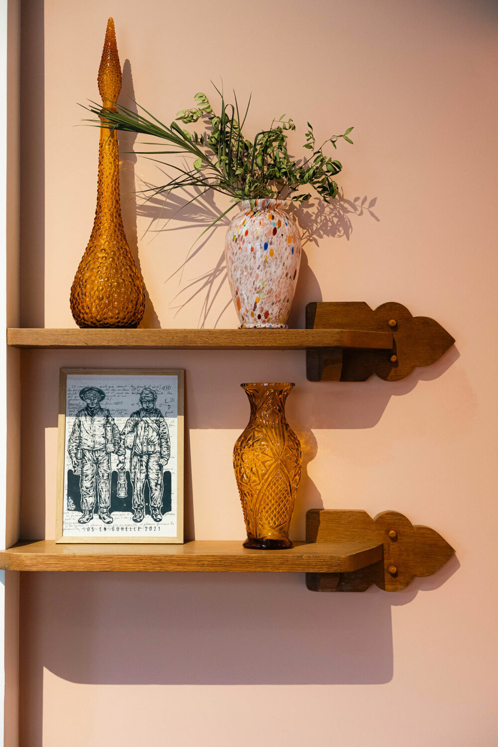 etagere-decoration-arriere-boutique-lens